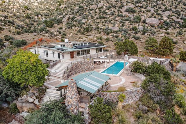 9 Sandia Heights Drive NE, Albuquerque, NM 87122