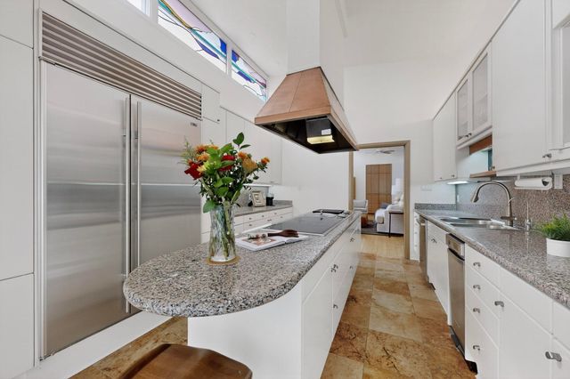 9 Sandia Heights Drive NE, Albuquerque, NM 87122