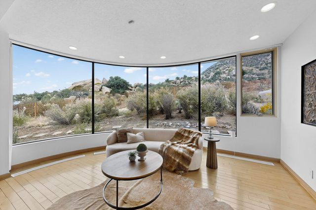 9 Sandia Heights Drive NE, Albuquerque, NM 87122