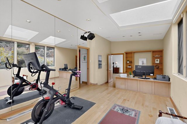 9 Sandia Heights Drive NE, Albuquerque, NM 87122