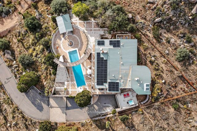 9 Sandia Heights Drive NE, Albuquerque, NM 87122