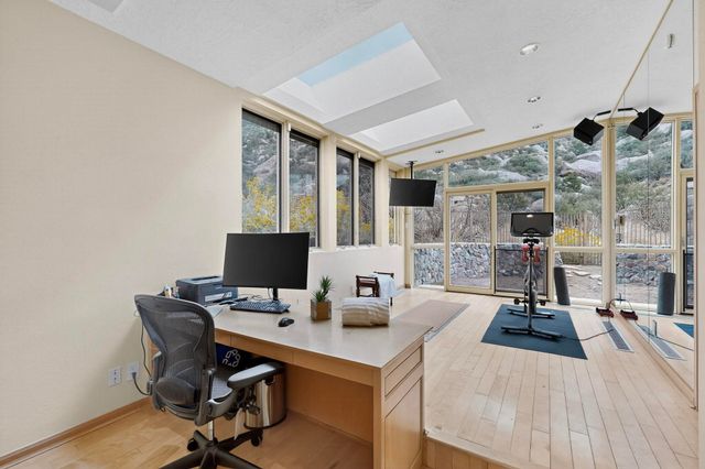 9 Sandia Heights Drive NE, Albuquerque, NM 87122