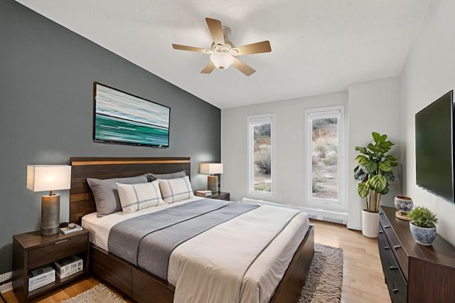 9 Sandia Heights Drive NE, Albuquerque, NM 87122