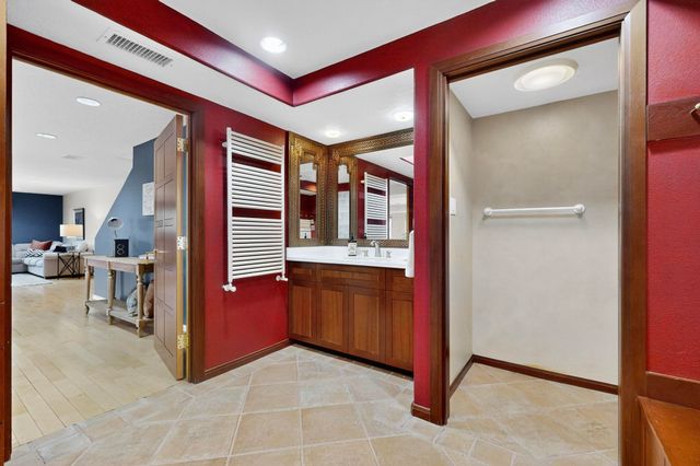 9 Sandia Heights Drive NE, Albuquerque, NM 87122