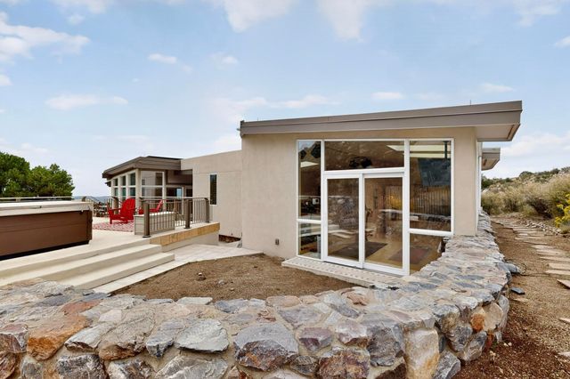 9 Sandia Heights Drive NE, Albuquerque, NM 87122