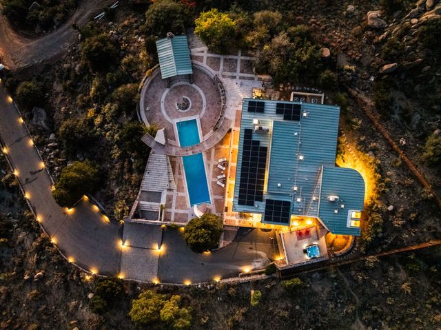 9 Sandia Heights Drive NE, Albuquerque, NM 87122