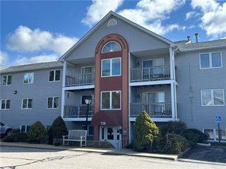 728 Beverage Hill Avenue 16, Pawtucket, RI 02861