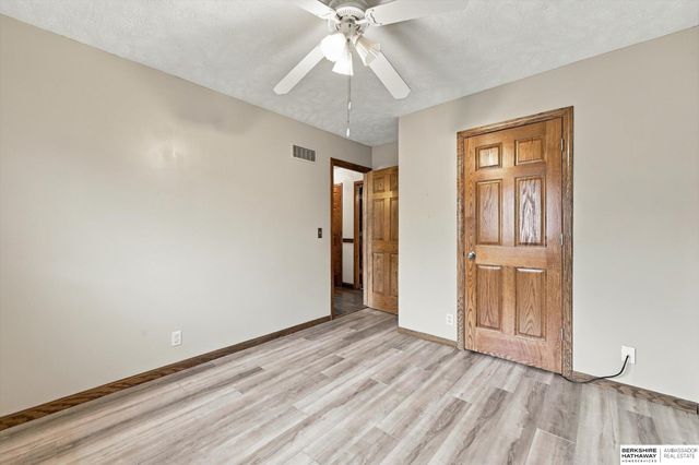 11123 Washington Street, Omaha, NE 68137