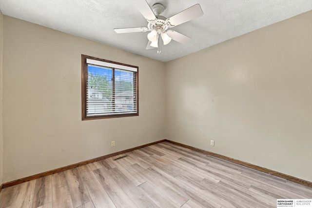 11123 Washington Street, Omaha, NE 68137