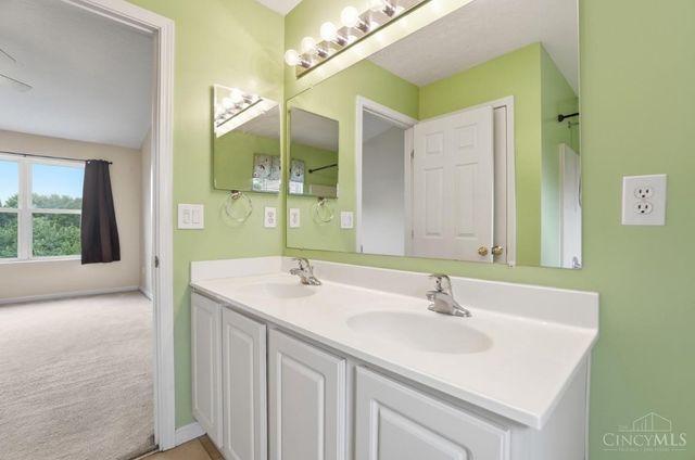 321 Heftner Circle, Hamilton Twp, OH 45039