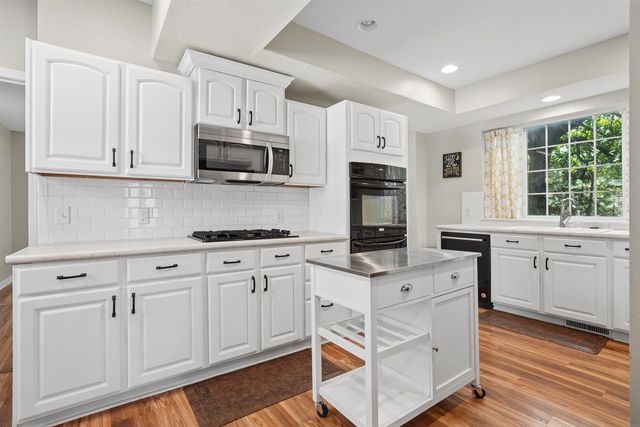 145 Chicago Street, Waterloo, IA 50701