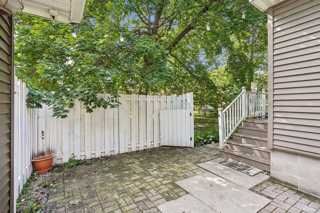 145 Chicago Street, Waterloo, IA 50701