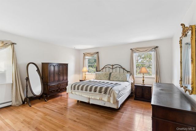 602 Syracuse Avenue, Massapequa, NY 11758