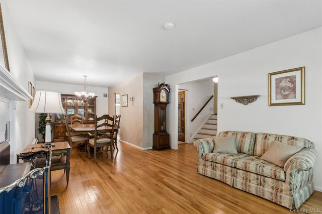 602 Syracuse Avenue, Massapequa, NY 11758