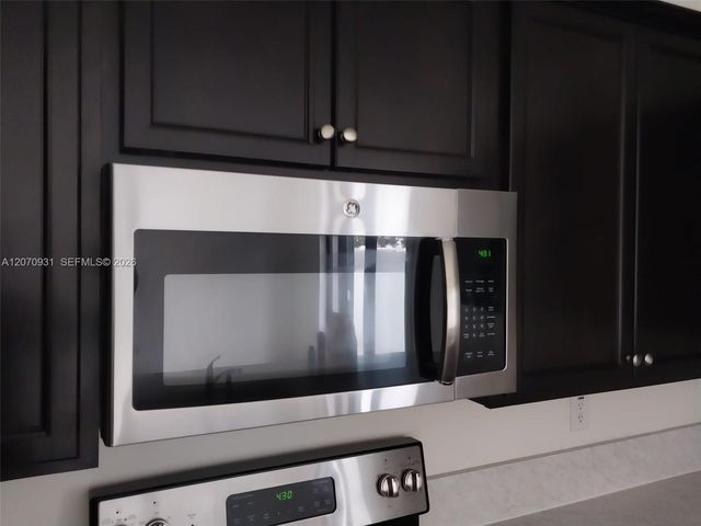 9267 W 34th Court, Hialeah, FL 33018