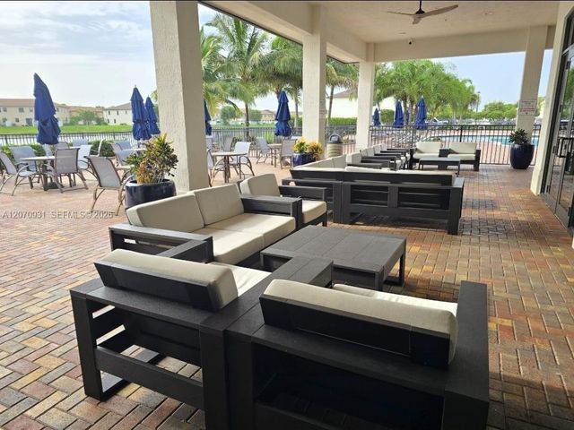 9267 W 34th Court, Hialeah, FL 33018