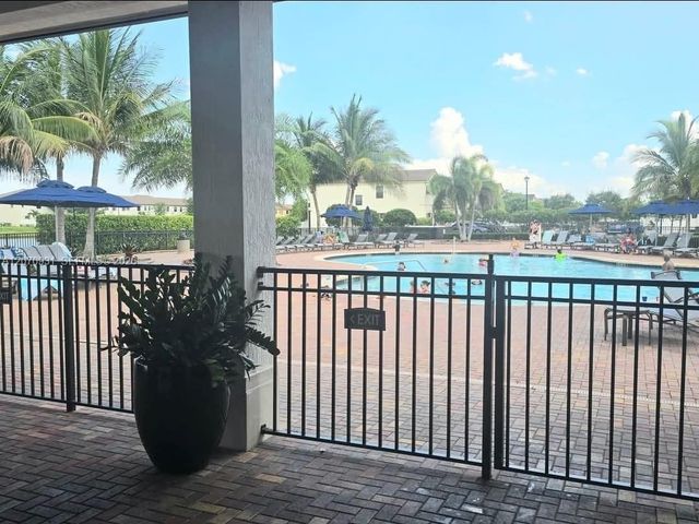9267 W 34th Court, Hialeah, FL 33018