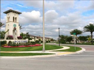 9267 W 34th Court, Hialeah, FL 33018