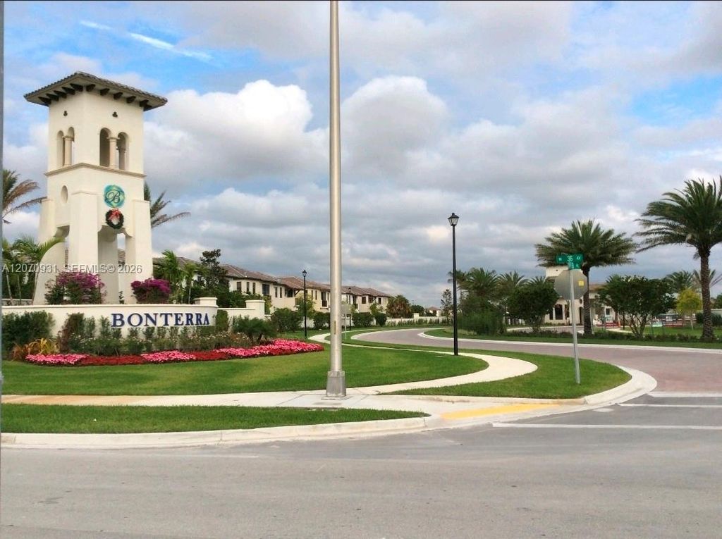 9267 W 34th Court, Hialeah, FL 33018