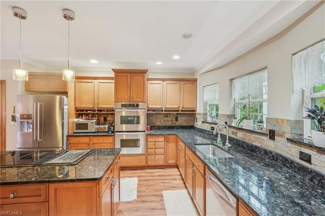 7709 Victoria Cove CT, Fort Myers, FL 33908