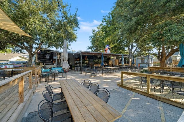 5817 Darling Street D, Houston, TX 77007