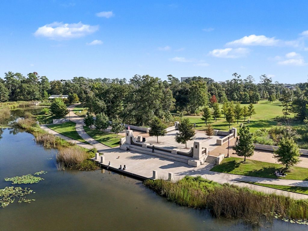 Image 42 of property listing at 5817 Darling Street D, Houston, TX 77007