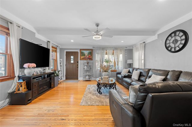 3184 Baisley Avenue, Bronx, NY 10465