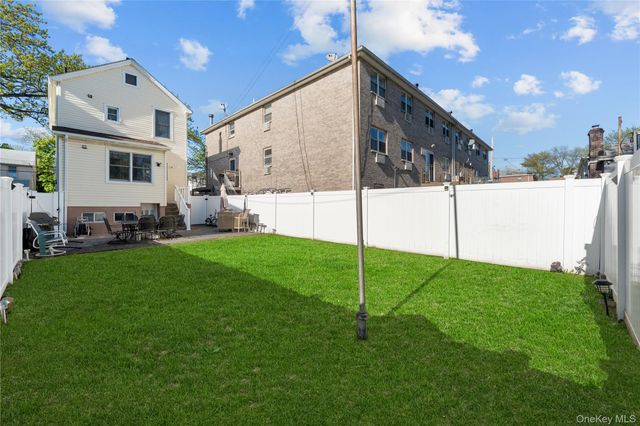 3184 Baisley Avenue, Bronx, NY 10465