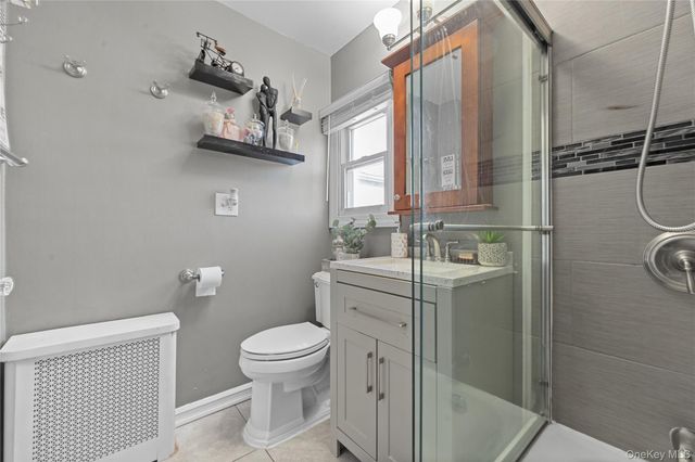 3184 Baisley Avenue, Bronx, NY 10465