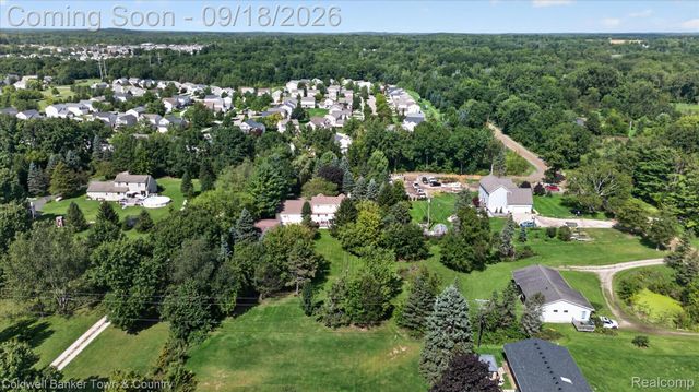 4442 McGunn Road, Oceola Township, MI 48843