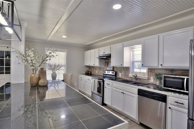 1002 S 6th, Merkel, TX 79536