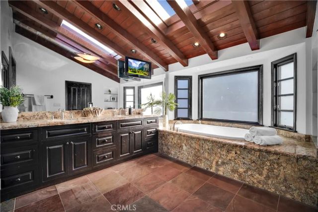 5235 san feliciano, Woodland Hills, CA 91364
