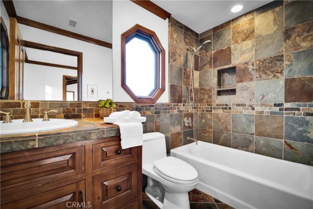 5235 san feliciano, Woodland Hills, CA 91364