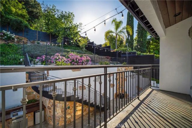 5235 san feliciano, Woodland Hills, CA 91364