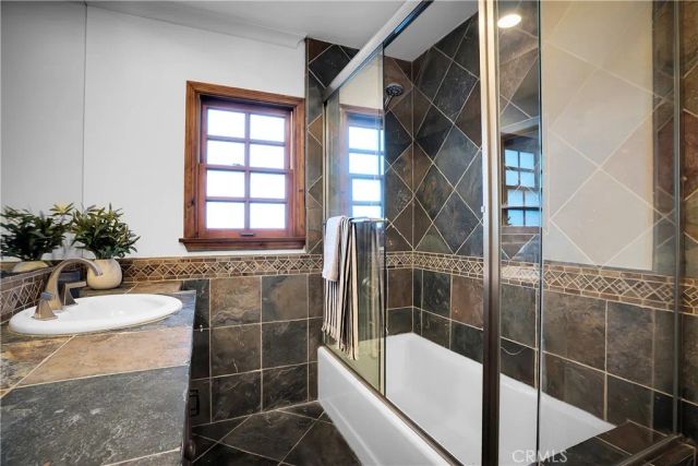 5235 san feliciano, Woodland Hills, CA 91364