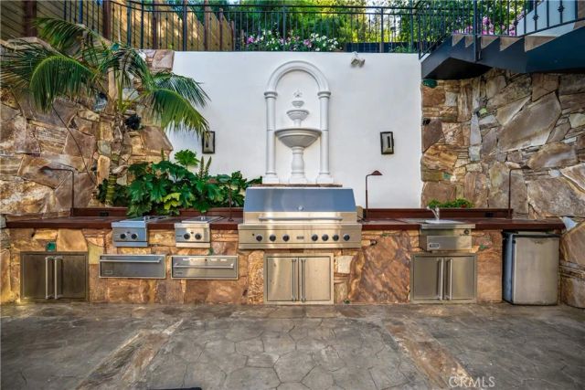 5235 san feliciano, Woodland Hills, CA 91364