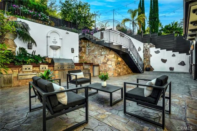 5235 san feliciano, Woodland Hills, CA 91364