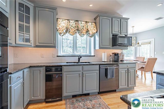 6958 Lehigh Court, Allentown City, PA 18106