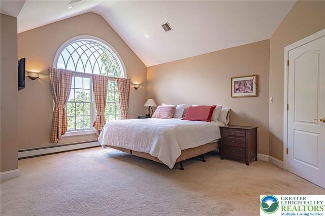 6958 Lehigh Court, Allentown City, PA 18106