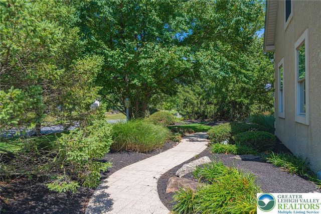 6958 Lehigh Court, Allentown City, PA 18106