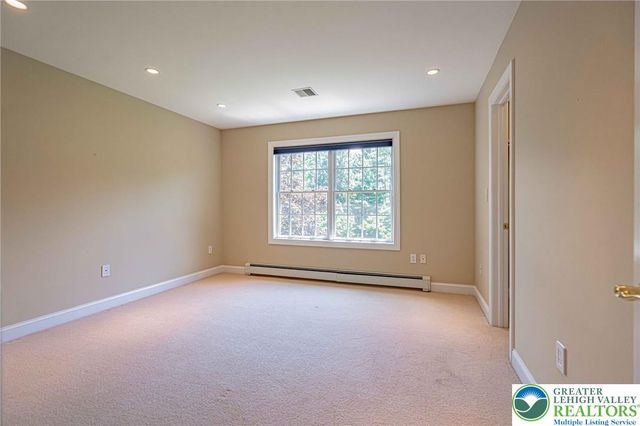 6958 Lehigh Court, Allentown City, PA 18106