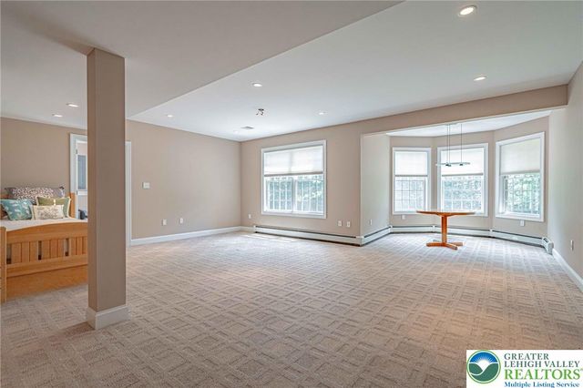 6958 Lehigh Court, Allentown City, PA 18106