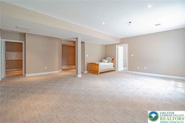 6958 Lehigh Court, Allentown City, PA 18106
