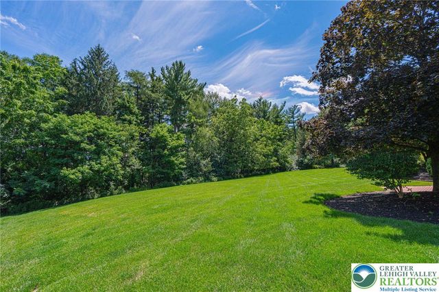 6958 Lehigh Court, Allentown City, PA 18106