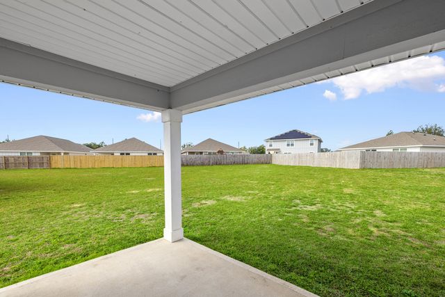 924 Sandbar Loop, Crestview, FL 32539