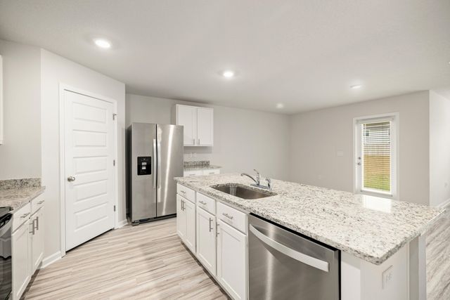 924 Sandbar Loop, Crestview, FL 32539