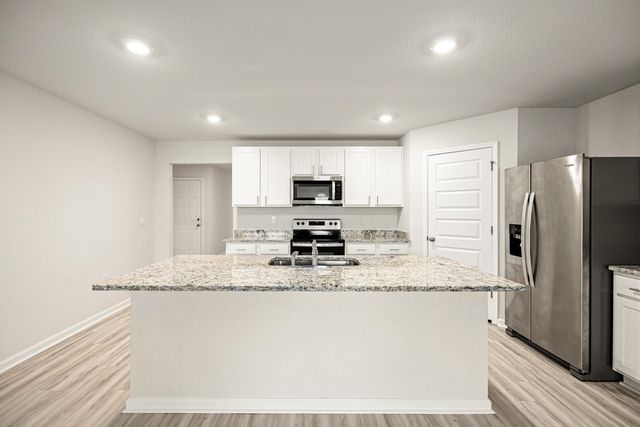 924 Sandbar Loop, Crestview, FL 32539