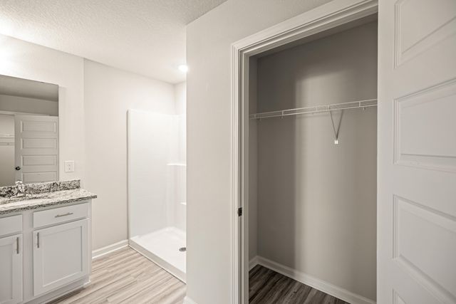 924 Sandbar Loop, Crestview, FL 32539