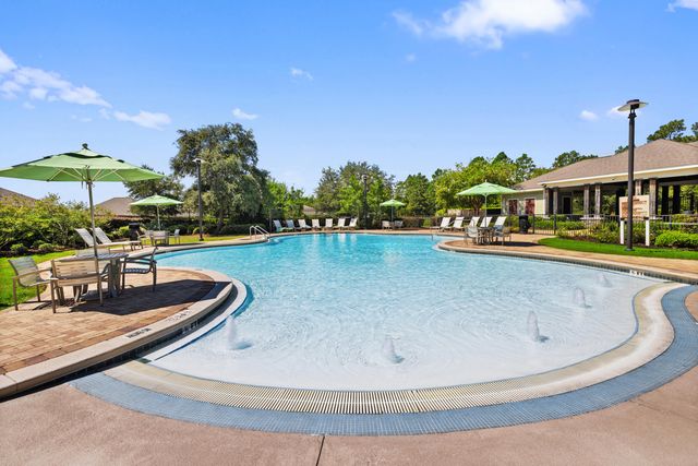 924 Sandbar Loop, Crestview, FL 32539