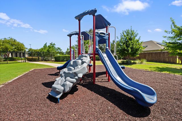 924 Sandbar Loop, Crestview, FL 32539